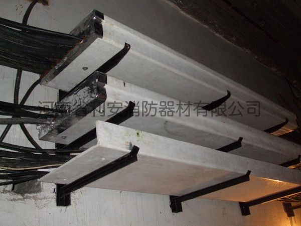 盘柜、端子箱、电缆夹层施
